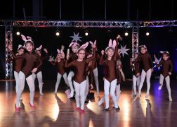 Showballett Formel I Weihnachtsrevue 2023 42